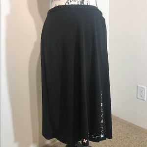 New! BCBG Wrap Midi Skirt Floral Embroider Hem L